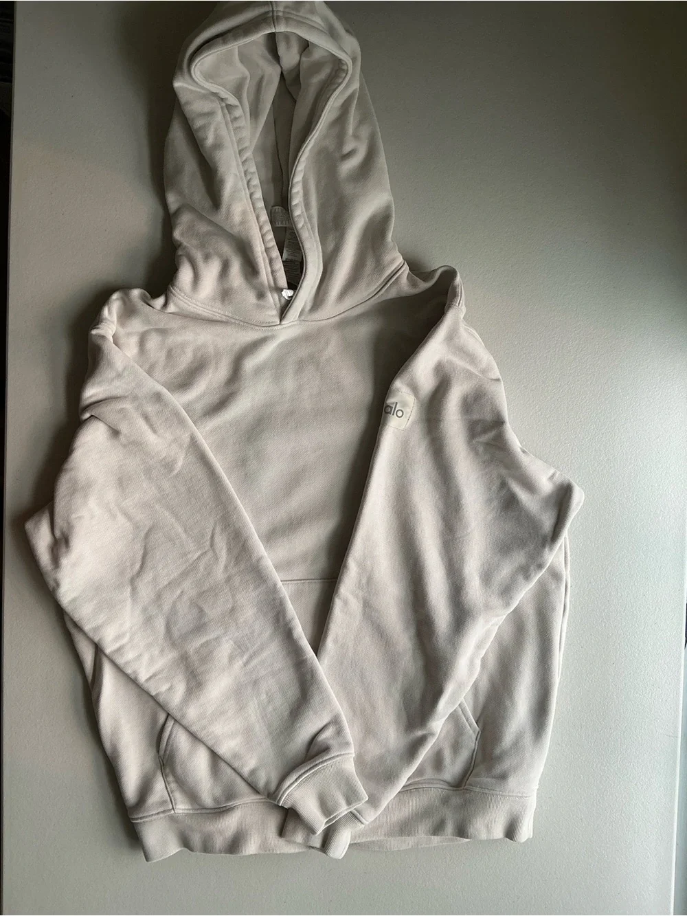 Alo Yoga Renown Hoodie in Bone White - Size XS (Unisex)